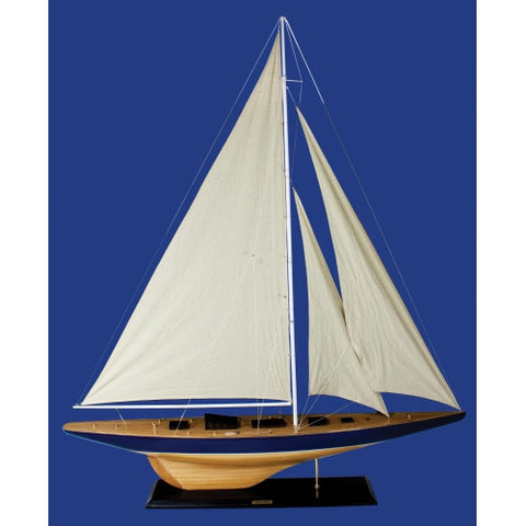 Model Sailboat Endeavor