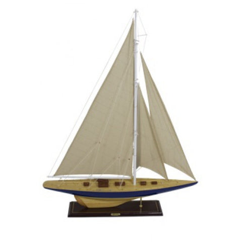 Model Sailboat Endeavor